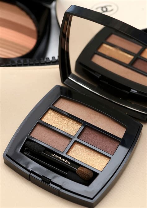 chanel les beiges healthy glow natural eyeshadow palette deep|Chanel Les Beiges winter primer.